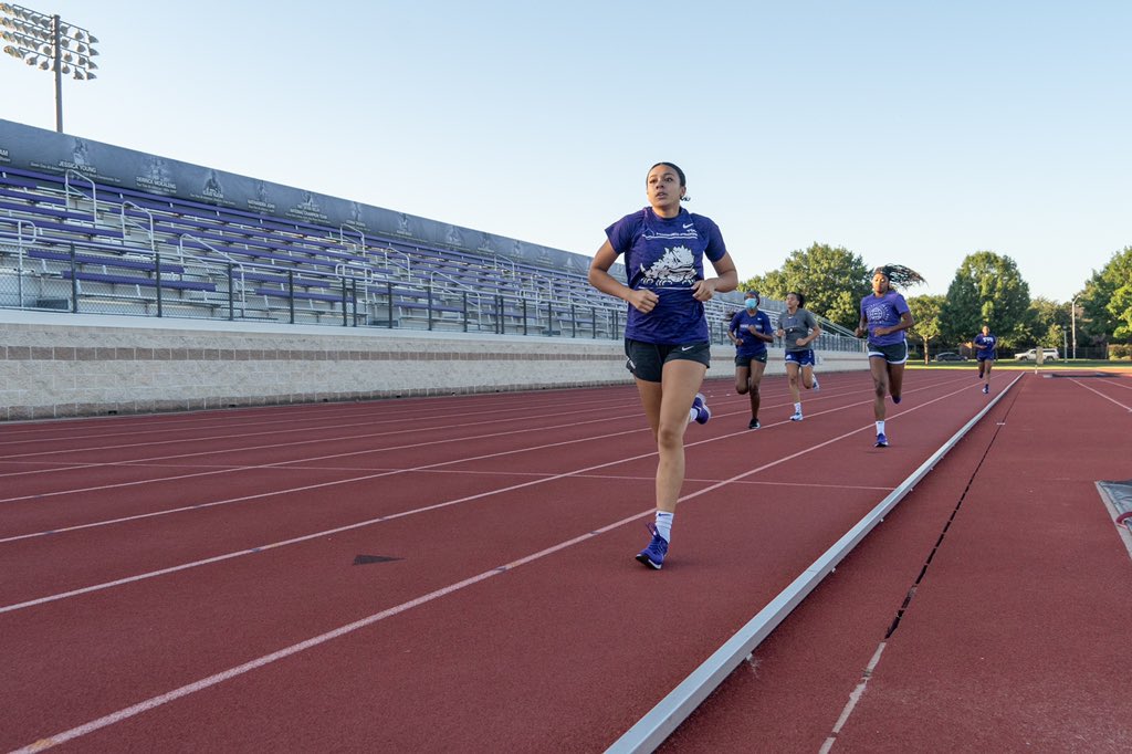 tcuwbb's tweet photo. Early morning workouts hit different 😤

#GoFrogs 😈🐸 https://t.co/6eTvt1Vvnk