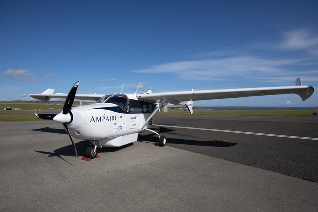 Uni of Nottingham Press Office (@uonpressoffice) on Twitter photo Demonstration flights for hybrid electric aircraft technology developed by a consortium led by @Ampaireic and involving researchers <a href="/UN_COLab/">COL lab</a> are taking place in the South West this week.
Find out more here: ow.ly/Z1ty50FXUME
#WeAreUoN <a href="/UoNresearch/">Nottingham Research</a> <a href="/UoNScience/">UoN Science</a> Demonstration flights for hybrid electric aircraft technology developed by a consortium led by @Ampaireic and involving researchers <a href="/UN_COLab/">COL lab</a> are taking place in the South West this week.
Find out more here: ow.ly/Z1ty50FXUME
#WeAreUoN <a href="/UoNresearch/">Nottingham Research</a> <a href="/UoNScience/">UoN Science</a>
