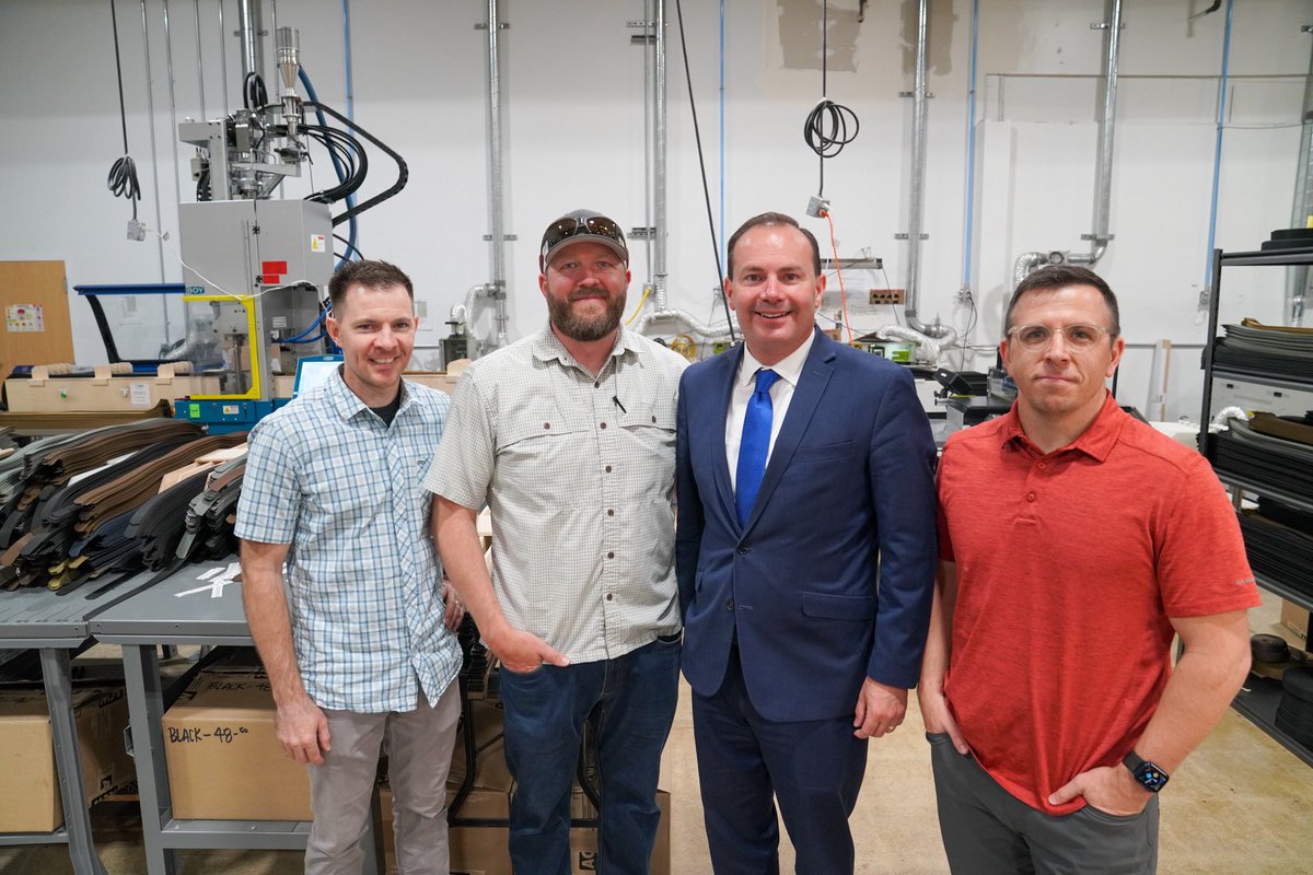 Mike Lee tweet media