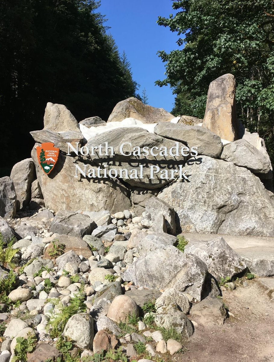 rmcowdrick's tweet photo. Today is National Park Day. Visit your favorite national park and enjoy the beauty that surrounds it! #getoutside #NationalParks https://t.co/44NUaugmdd