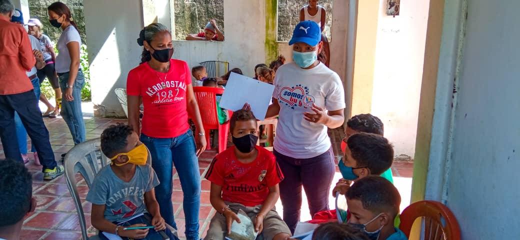 NirciaVillegas2's tweet photo. *#-25Agost-*
Con el plan vacacional Comunitario pedagógico 2021 que adelanta Fundaintegral, hoy fueron atendidos 30 niños de la Comunidad de Campo 
Este plan vacacional benefició a niños y niñas de diferentes edades con tareas dirigidas, lecto-escritutas, dibujo e inglés. https://t.co/wsvcrV7Rev