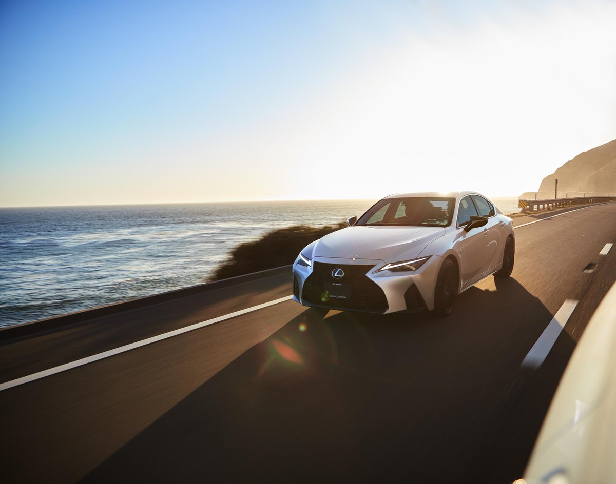 Scenic views. Bespoke sound experiences. Mindful wellness. Curated gifts. Start your journey now.