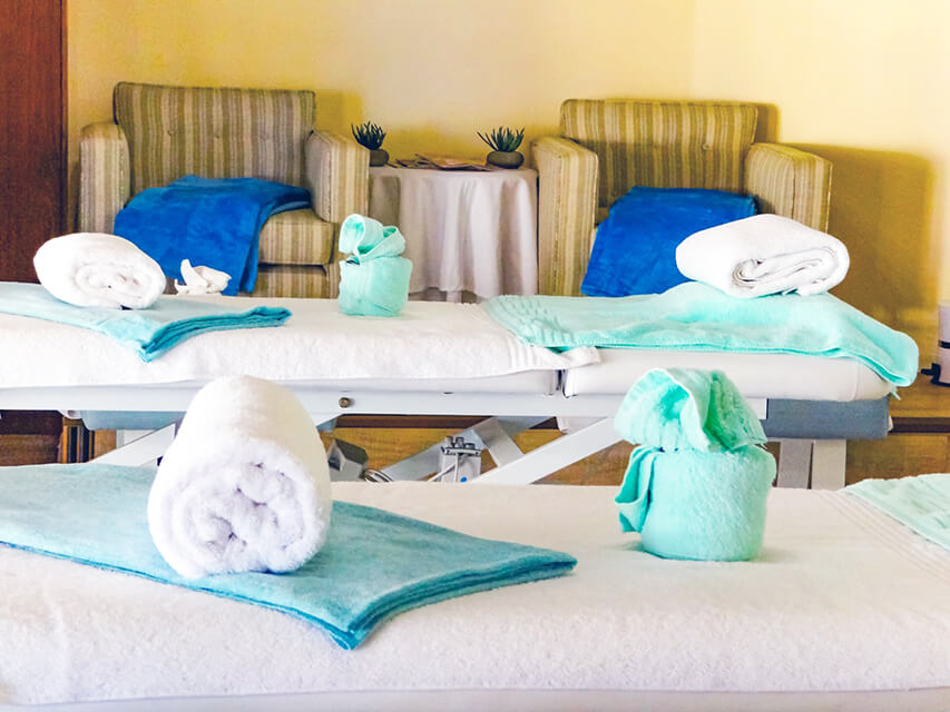 VRiverLodge's tweet photo. We understand the importance of taking time out to unwind, rejuvenate and the benefits that spa treatments can offer couples and individuals who are focused on their wellness!

#pamper #southafrica #vaal #vaalriver #Gauteng #johannesburg #joburg #jhb #jozi #whatshappeningjozi https://t.co/1SA8fy8gN1