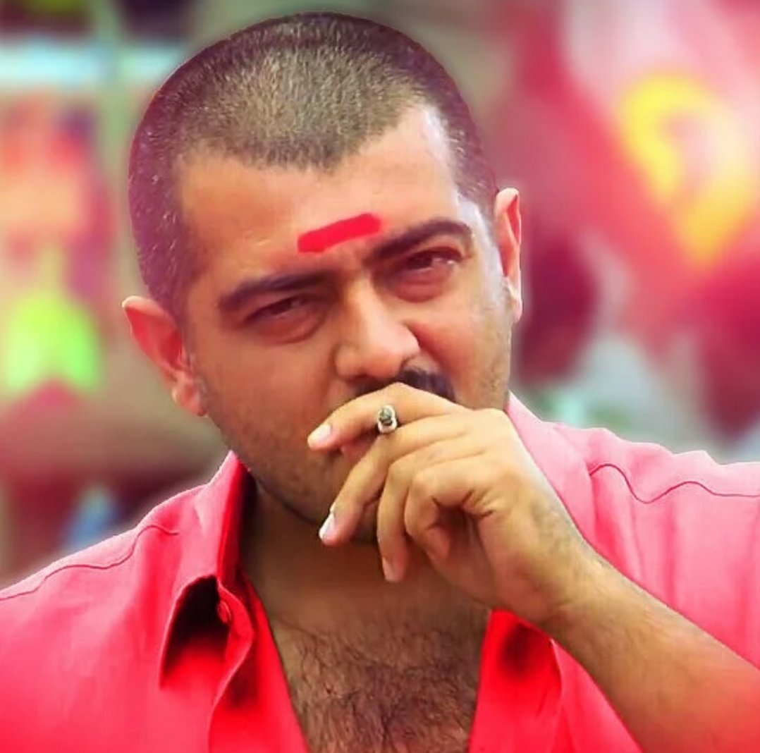 ThalaFansUnity's tweet photo. After Red ❤️ Thala What A Stylish Flim Billa🏂💥

Now:) After Vedhalam #Valimai (Calm Classic) Stylish King Always 😍❤️

Every Movie Thala Change Necessary for that film His look😍❤️

#Valimai || #Ajithkumar https://t.co/9ESVgvi4rw