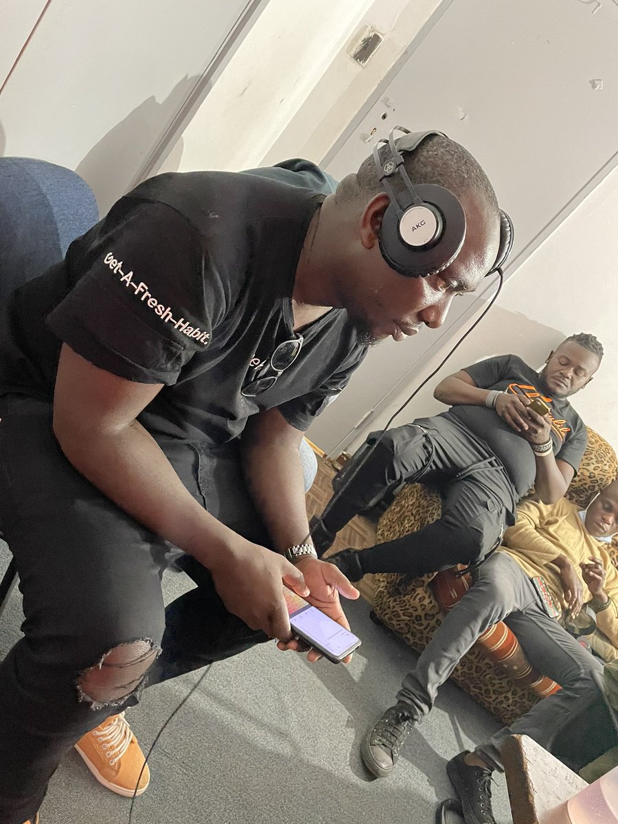 Vitorian.™ tweet media