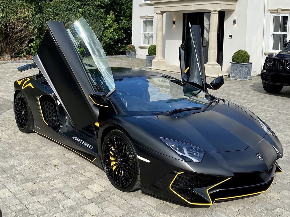 AffinityAF's tweet photo. Itโs a summer of love for prestige cars @motion8cars have smashed it out of the park with this trio ๐๐ป As have we๐คwith over ยฃ610K funded on the best terms in the market ๐McLaren 600LT, Ferrari 812 Superfast & their own custom wrapped Lamborghini SV๐๐ป๐ฅ#affinityaf #assetfinance https://t.co/dyiRtWfZo3