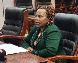 InfoMinZW's tweet photo. #PostCabinetBriefing
Restaurants now allowed to re-open for sit-in patrons who are fully vaccinated subject to the production of vaccination cards and strict adherence to Covid19 protocols. https://t.co/fmBTccrNNq