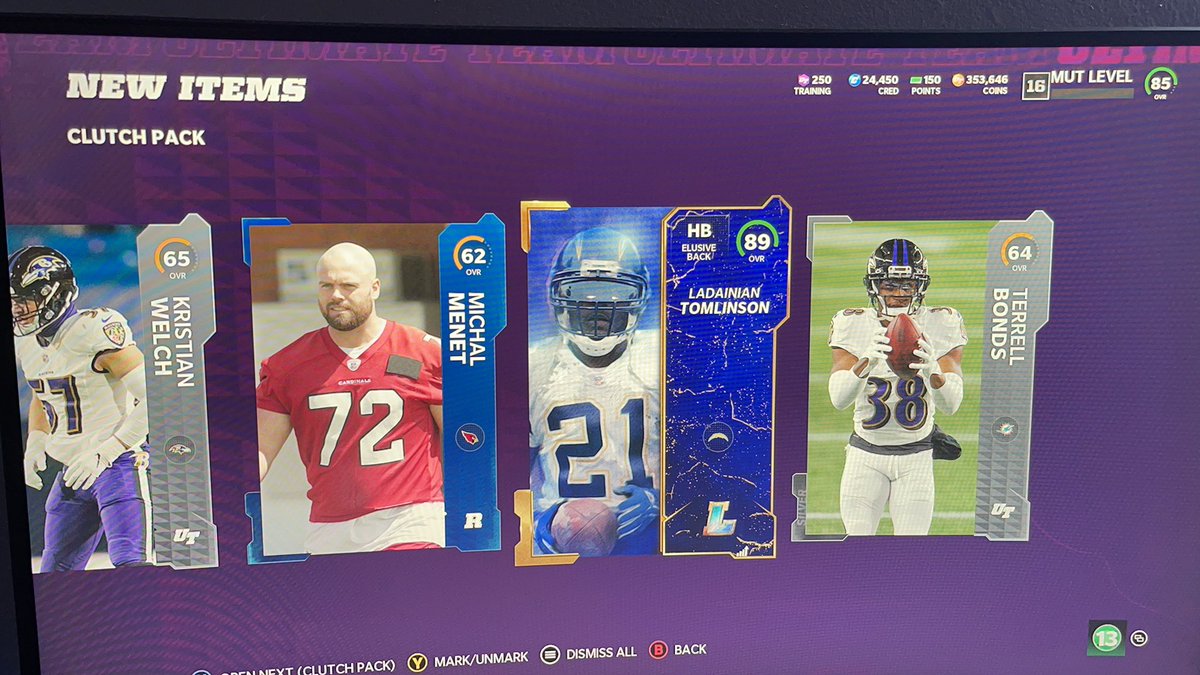 spencerhess13's tweet image. ZirkLuck is real today 🙌🙌 @Zirksee @AdgeV1 just said these packs were ass moments before this 😂😂