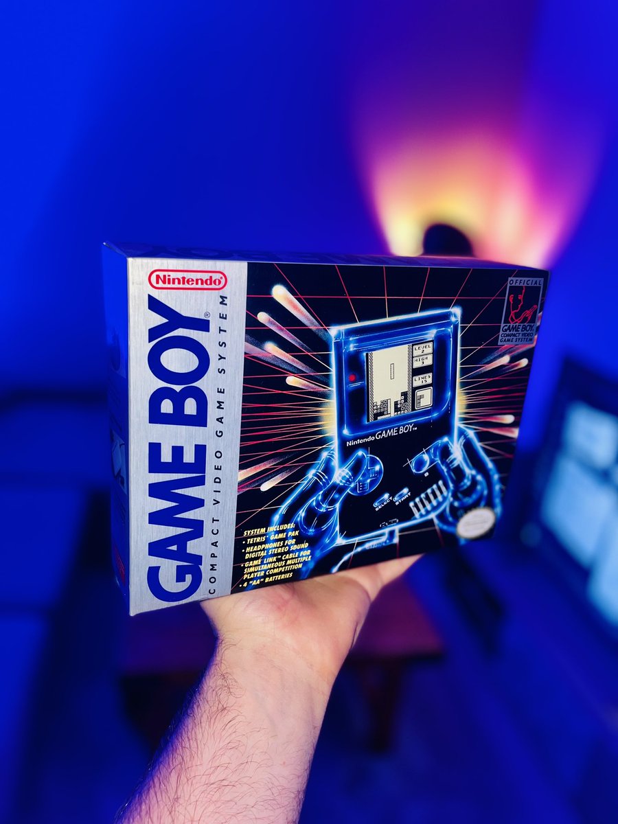 Fourbi_'s tweet image. Retour en enfance avec un jeu légendaire et une console portable légendaire 🔥

Quels sont vos souvenirs sur cette console ?

#gameboy #pokemon #retrogaming