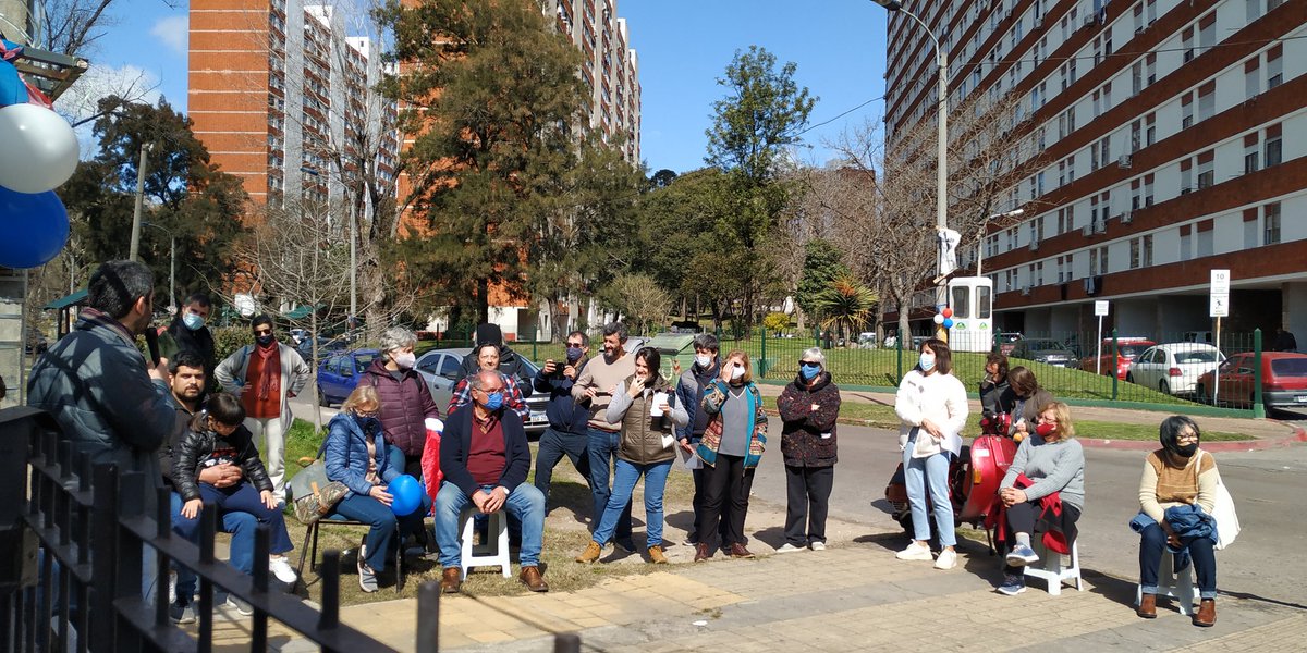 DCaggiani's tweet photo. De recorrida por el comité Zapican, Primero de Mayo y ahora Parque Posadas. Ya seguimos rumbo a la Coordinadora I. Mucho frenteamplismo encontrándose y pensando el futuro! #DiaDelComite https://t.co/UI55c4kjhY