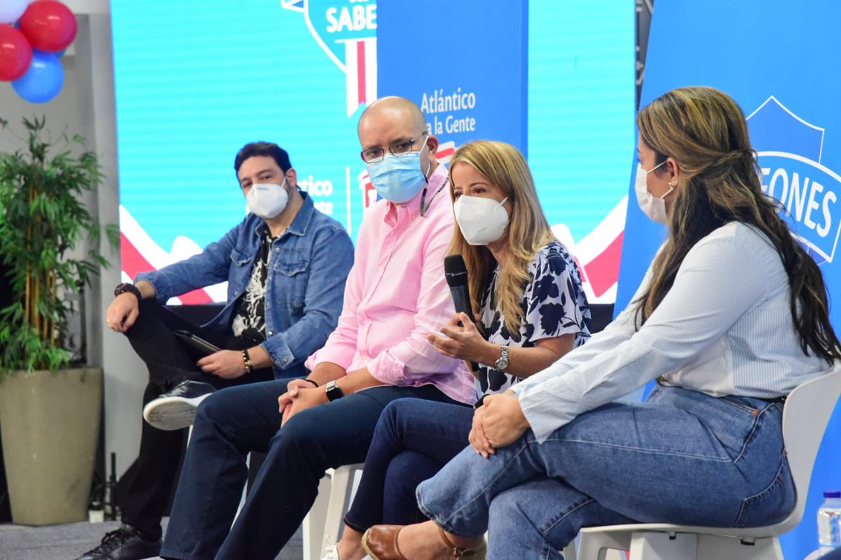 elsanoguerabaq's tweet photo. Que gusto regresar a la @UAutonoma, que siempre ha sido orgullo de la región Caribe, aquí estamos en una charla motivacional con nuestros #CampeonesDelSaber, rectores y profes de los colegios oficiales del departamento, porque seguimos preparándonos para la #PruebaSaber. https://t.co/lUVaJoVdkW
