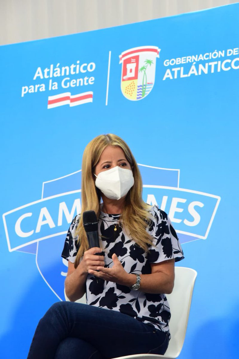 elsanoguerabaq's tweet photo. Que gusto regresar a la @UAutonoma, que siempre ha sido orgullo de la región Caribe, aquí estamos en una charla motivacional con nuestros #CampeonesDelSaber, rectores y profes de los colegios oficiales del departamento, porque seguimos preparándonos para la #PruebaSaber. https://t.co/lUVaJoVdkW