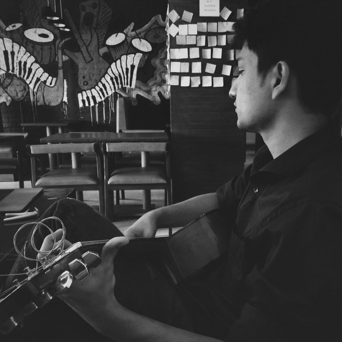 Music(Jazz) philosophy in life - 

When all the plans fall apart, and you know you are on the edge, seize the moment, own it, expect the unexpected and improvise. In that strange moment, you might just create your own universe and enjoy it!

#JazzPhillosophyInLife #jazzmusic