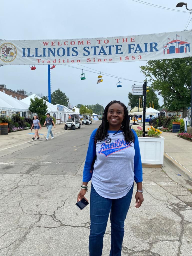 ServeIllinois's tweet photo. The Serve Illinois team had a great time at the Illinois State Fair over the weekend! Thank you to all who came by to learn more about how to volunteer in your communities. ๐ ๐ช๐ฝ
(In photo: Ayoka Samuels, Serve Illinois Executive Director)
#ServeIL #StateFair #Volunteer https://t.co/AvTPLzMJKr