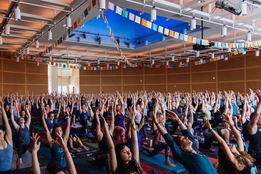 treefortfest's tweet photo. Put your hands up for #Yogafort! π a ONE DAY event during #treefort9 (Sept. 25) where we dance, downward dog and much more together, as a community, paired with live music. Get your ommmmm on with priority access to all #yogafort events here: https://t.co/ZLQ5kov4OP π§ https://t.co/2jG8G31k2v