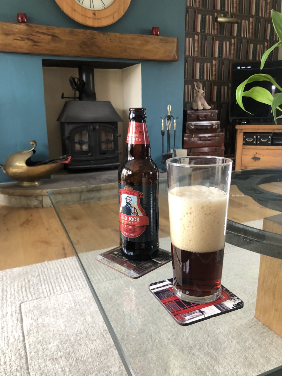AndrewGStorrie's tweet photo. Time for a beer. #broughton #beer #oldjock https://t.co/6sBim6sVIq