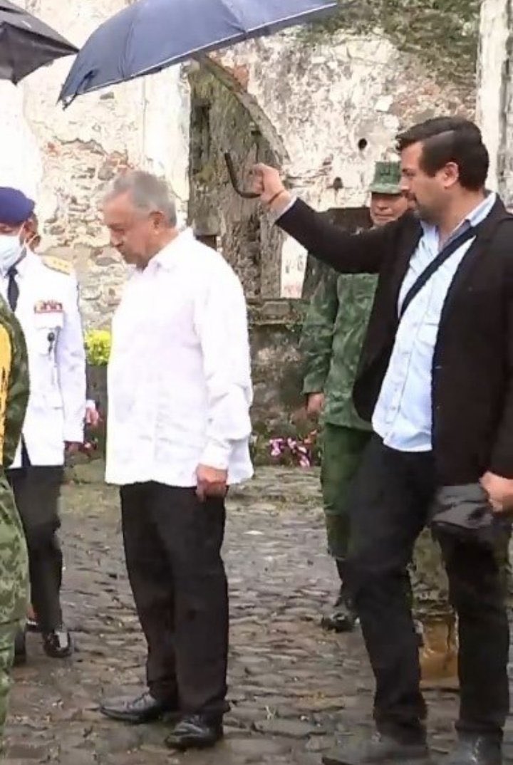 En campaña / Gobernando