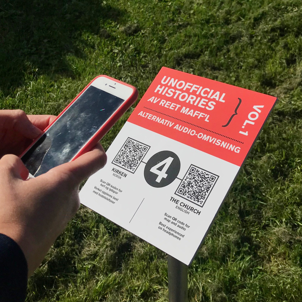 Like to hold map while trudging around an historic site and listening to abstract audio-guides?  Then get yourself to Bergenhus festning, Bergen and grab one of fold-out poster maps, and get to work. 

Available at HKS, tourist info, and all three museum sites at festning.