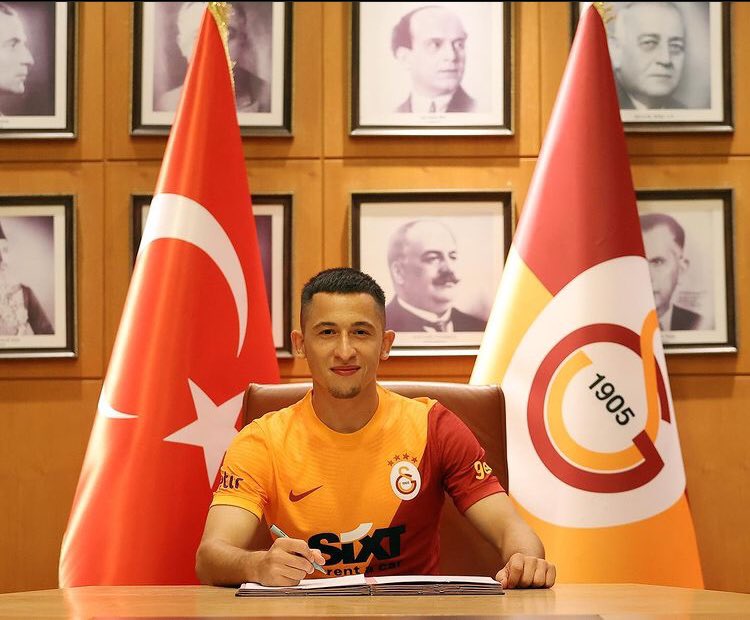 HagiBaskan's tweet photo. O geldi sakin olun ve titremeyi kesin https://t.co/H1p5CtPgGQ