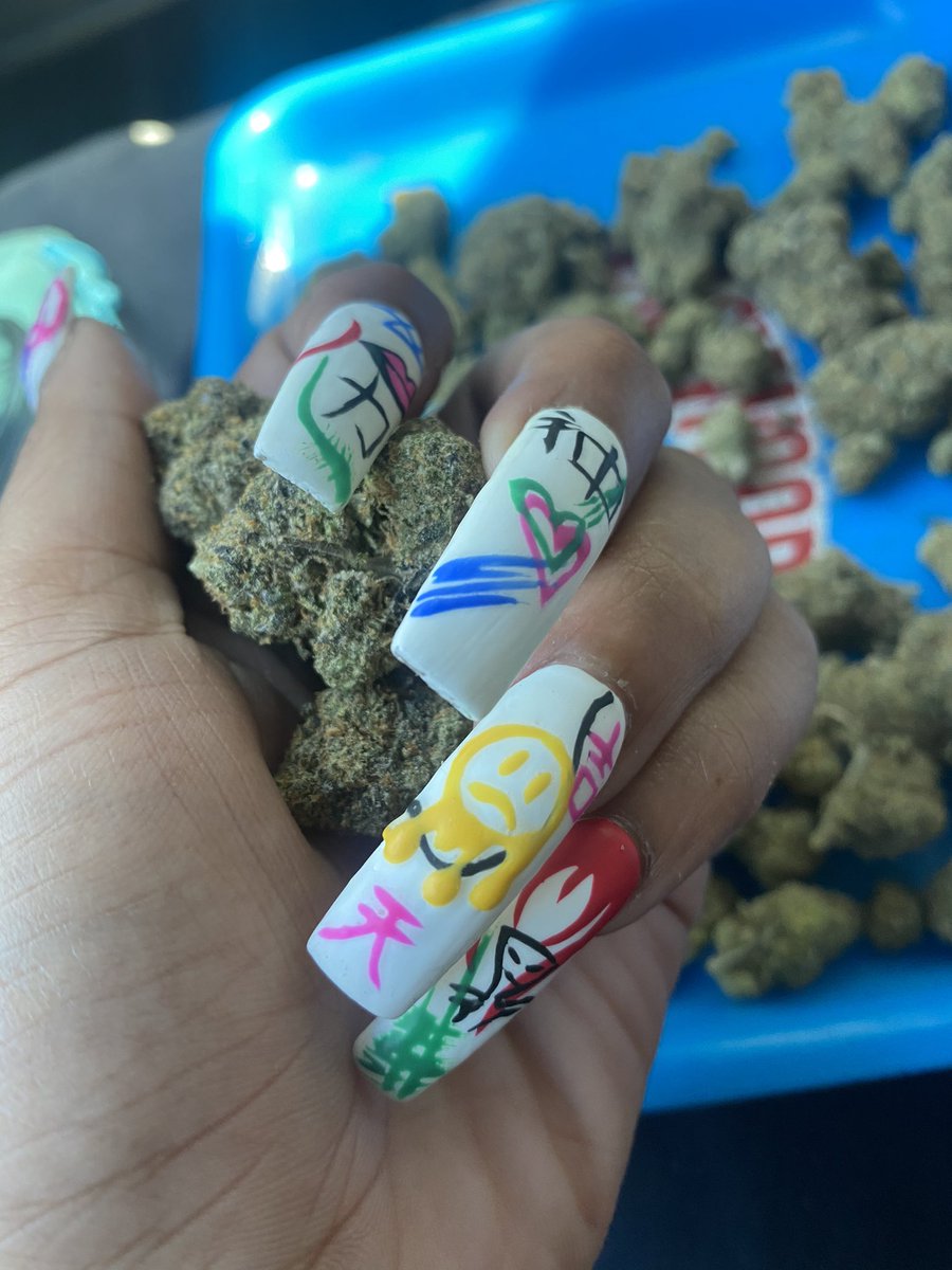 thisbitchdest's tweet image. I miss this set💅🏽 Done by me 🥰