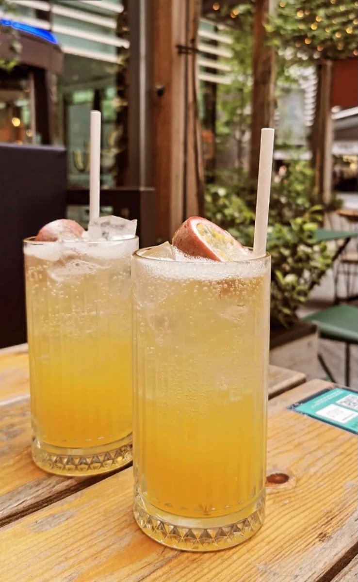 1751Bar's tweet photo. It's 5 O'Clocktails somewhere! 🍹

From the classics to our very own signature serves we've got something whatever the mood, the vibe, the time or the place. 

Link to book in bio. https://t.co/CUpugN7RX8