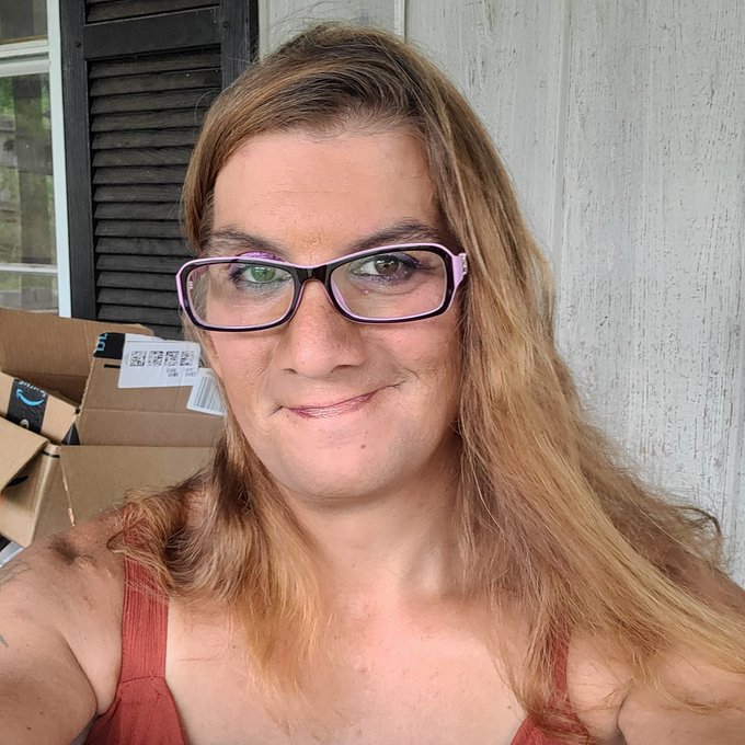 Transgurl43’s pics and videos