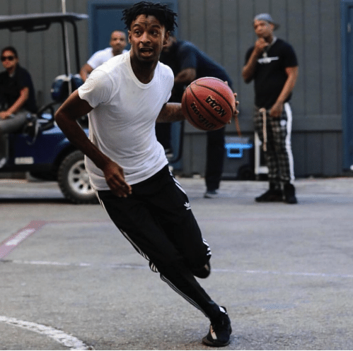NBAMemes's tweet photo. Fun fact: The NBA logo is actually based from a picture of 21 Savage, not Jerry West😂 https://t.co/xKcNMm3vLl