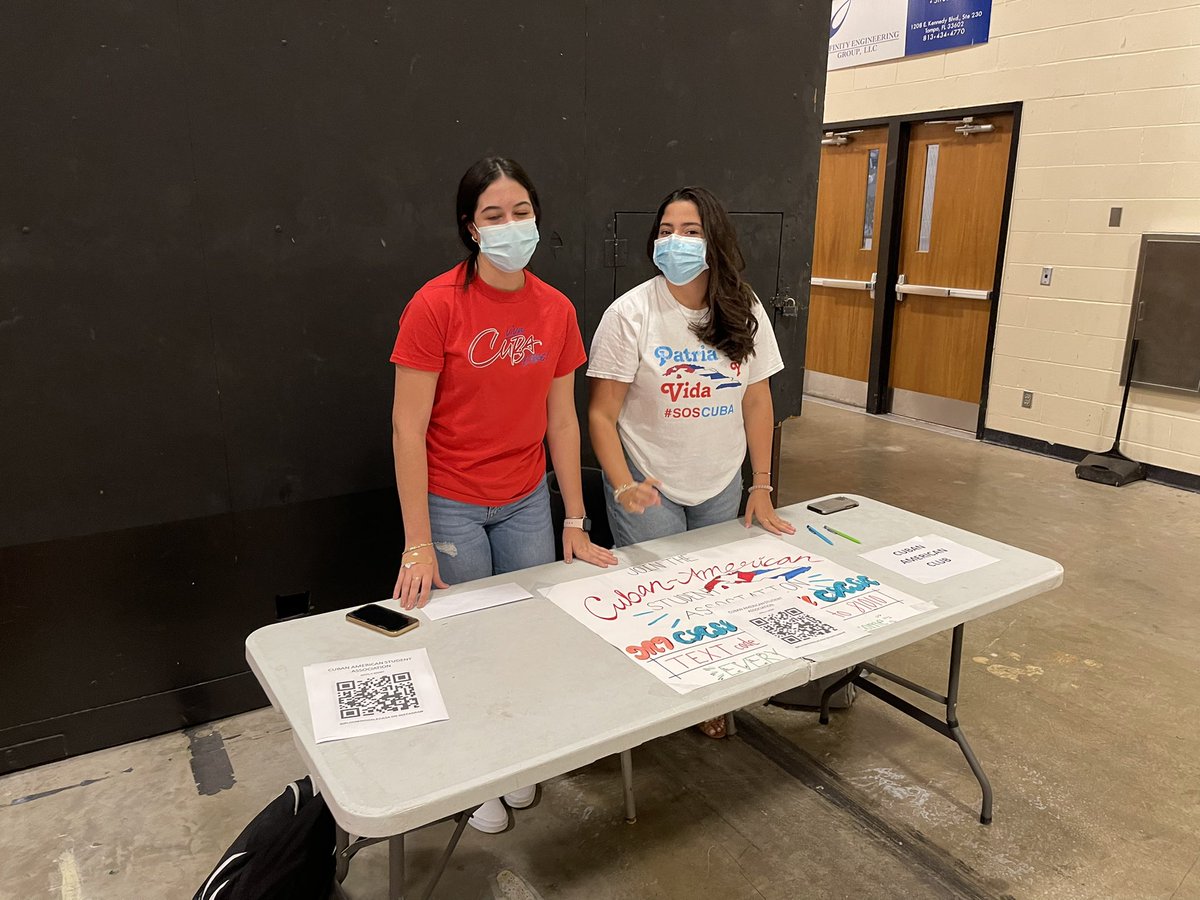 BloomingdaleSHS's tweet image. Thank you to all of the clubs that participated in today’s club fair during lunches. Get involved Bulls! 🅱️🤘🐃