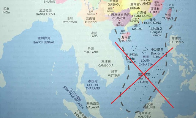 catofapocalypse's tweet photo. There's this game called Purrfect Tale on mobile and they included something we Vietnamese called the "ox-tongue". Basically it's the little dots you see on the map that indicate this whole area on the sea belongs to China, which includes many islands of Vietnam.
#purrfecttale https://t.co/M1fLjiWfRt