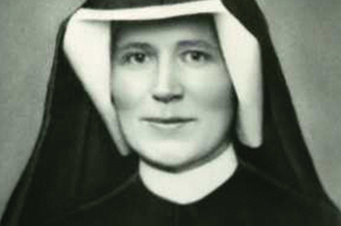 SantaFaustynaFR's tweet photo. “Ma fille, Tu ne vis pas pour toi, mais pour les âmes, écris pour leur profit” v895  #MiséricordeDivine ~ #SainteFaustine ~ #116Anniversaire 🎉🙏🕯⛪️ https://t.co/JFn062YihL