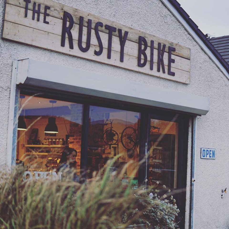 DiscHambleton's tweet photo. 🚲 Are you having a ride out this weekend, whether by bike or car or even on foot mid-walk?
☕ Then why not stop off at #TheRusyBike #tearoom in #Swainby and try a #RustyRascal or home-made #cake and #scones!
🦮 You’ll be given a warm welcome. #Dogs are welcome too! https://t.co/t4xE6uiIpy