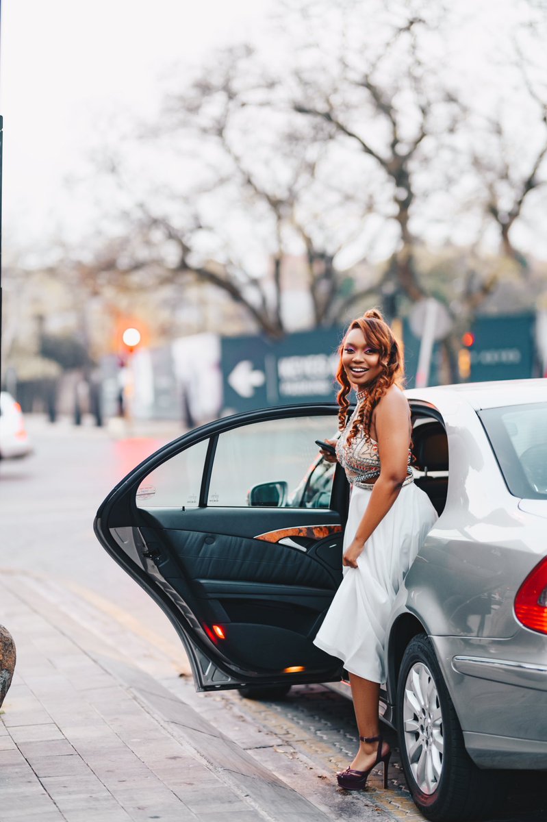 Luyanda_Maf's tweet image. Yesterday!! Queen Tings only 👑

📸: @yoboiistunna 
👗: @BrideandcoSA