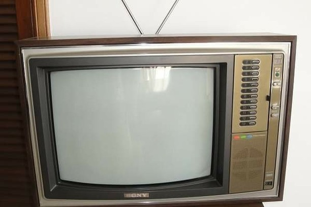 RETROMANIA tweet media