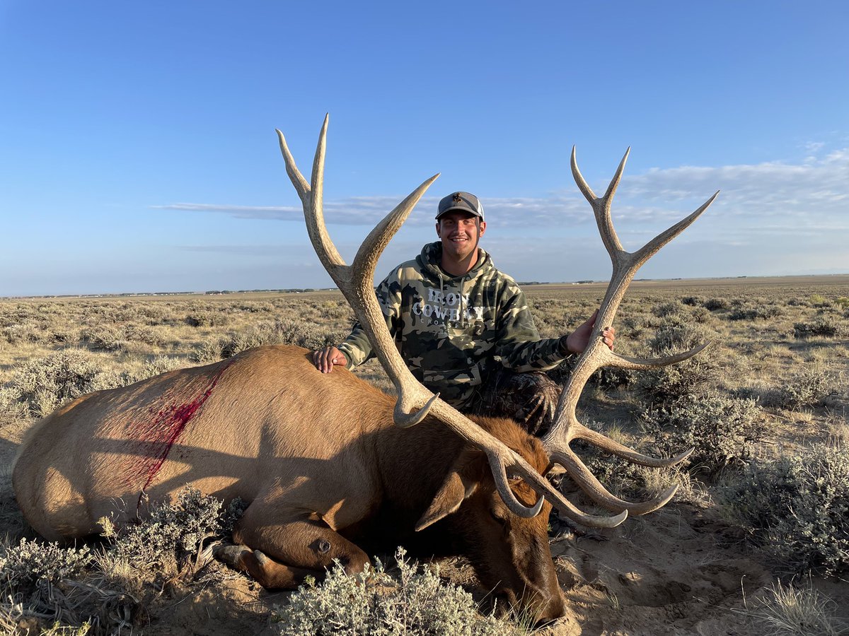 BC3423's tweet photo. Glad I was able to get this bull before the football season got too crazy. Thankful for getting some much needed help! https://t.co/LAFykPRzbY