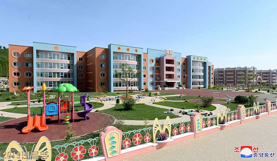 kfa_sweden's tweet photo. Happy places of DPRK Children https://t.co/KqDnCjRDdK