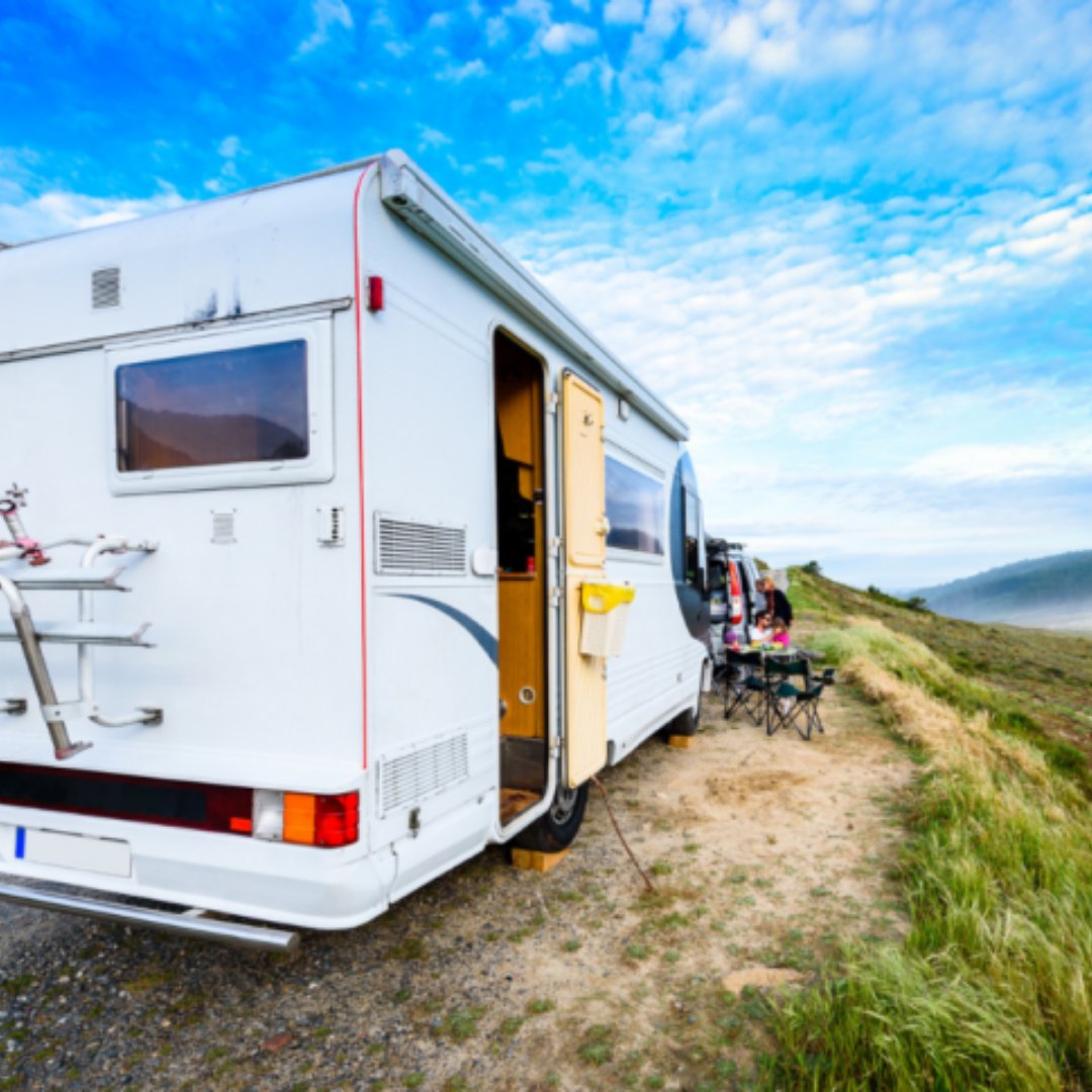 PCStorageFL's tweet image. Have an RV or boat &amp;amp; need a secure place to park it? We have a spacious 10 acre gravel lot with a whopping 380 parking spaces, including covered and uncovered parking spaces. 🛥💥
#puntagorda #puntagordafl #puntagordaflorida #boatlife #floridalife #rvlife #boat #rv #southwestfl