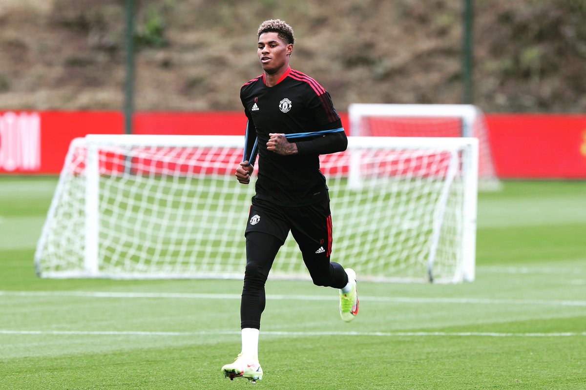 StatmanDave's tweet photo. Marcus Rashford since the start of the 2019/20 season in the #PremierLeague: 

👕 68 appearances 
⚡️142 successful dribbles 
🎯 75 chances created from op
🤝 44 direct goal involvements 
⚽️ 28 goals 
🅰️ 16 assists 

A key member for Man Utd. 🔥 https://t.co/gpOrcWKwJc