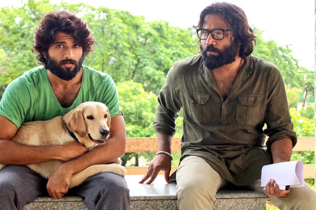 Rowdy_vdfc1's tweet photo. 4yrs of cheers @TheDeverakonda
@imvangasandeep
Arjun 💔
#4YearsOfArjunReddy
@TheDeverakonda
#VijayDeverakonda #LIGER #vd10 https://t.co/FUI5rr6GWO
