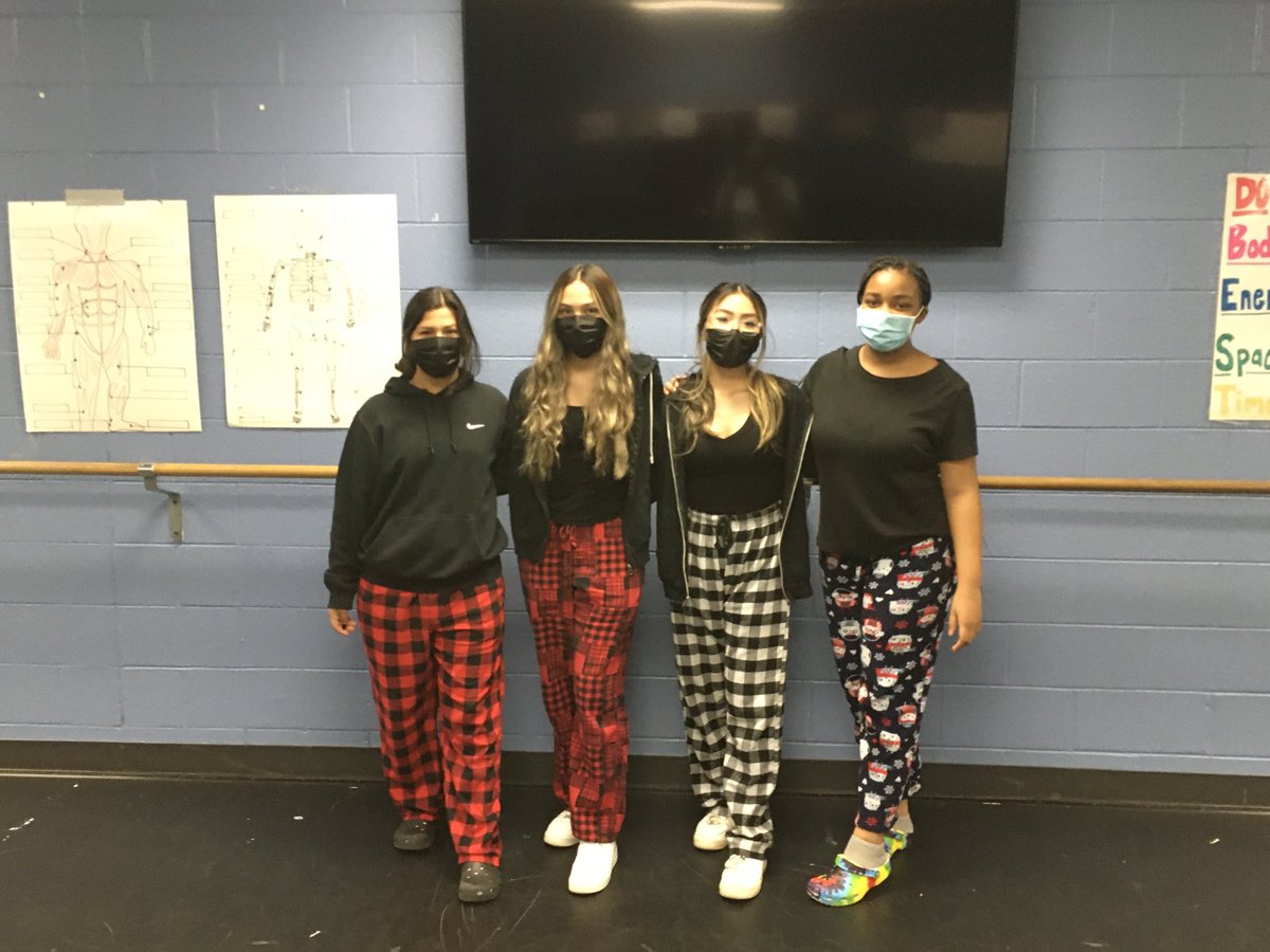 Starlettes tweet media