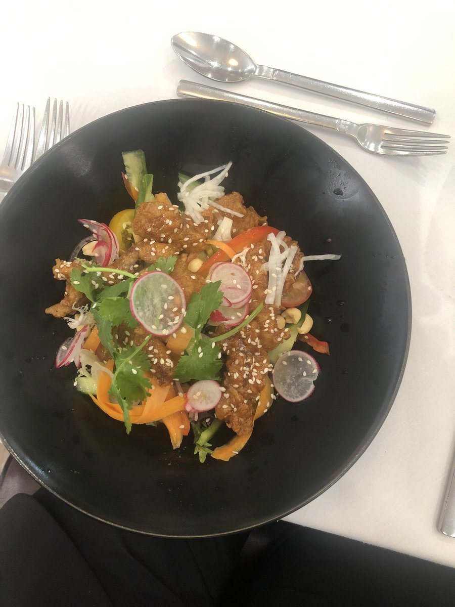 ExecutiveHNM's tweet photo. We were thrilled to attend our first Business lunch in 18 months! Thanks to the @glenmoriston for hosting us and to our guests @visitiln, @InvernessChambr & @InvernessBID check out the business lunch in next months issue of @ExecutiveHNM #intheexec #businesslunch https://t.co/h5U5C3EEgy