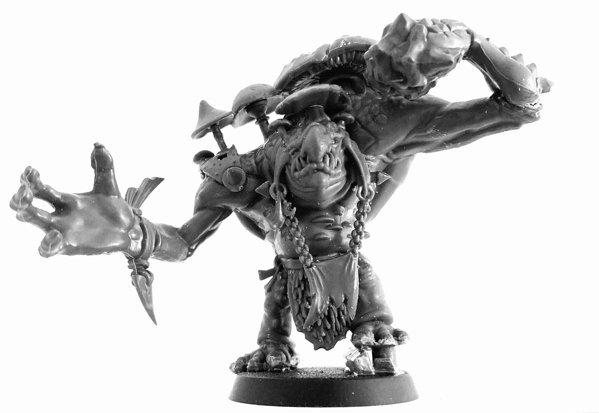 monkeylikesjam's tweet image. Made me a troll for #bloodbowl today. Lots of filling to be done but happy how he’s turned out. #gamesworkshop #WarhammerCommunity #warhammer