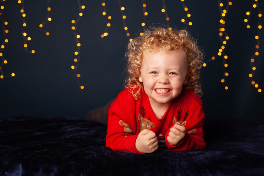 SarahPictorial's tweet photo. Checking last year's Christmas Mini Sessions and preparing for this year's has me almost as excited as this wee guy!  

#christmasmini #christmasminisessions #christmaspictures #christmasphotography #christmasallyear #christmascardphoto #santashelper #christmasminis https://t.co/M9oRRRKtnB