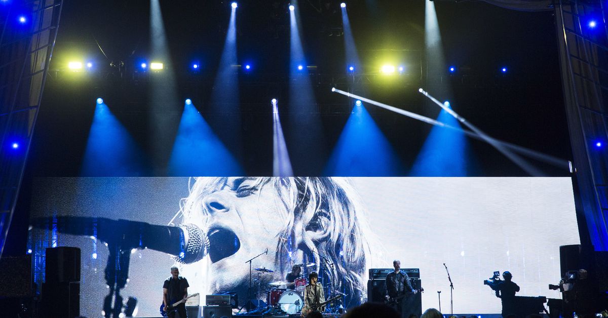 Man photographed as naked baby on Nirvana album cover sues for 'sexual exploitation' reut.rs/3zhdFbt