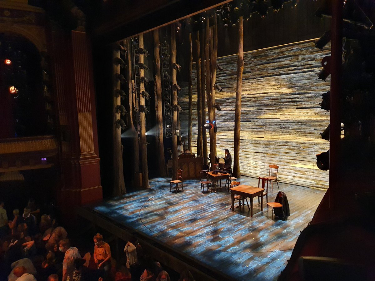 BespokenBeyond's tweet photo. Absolutely amazing afternoon seeing the 500th performance of @ComeFromAwayUK
Bravo @alasdairharvey @emmasalvo @alice_fearn
@MrHume @soladeinde
@harrymorrison @GemmaKJones @KFGraham @JennaBoydUK @Markdugdale1 @MaryDohertyUK #JamesDoherty πππ https://t.co/u9EuXwMmT5