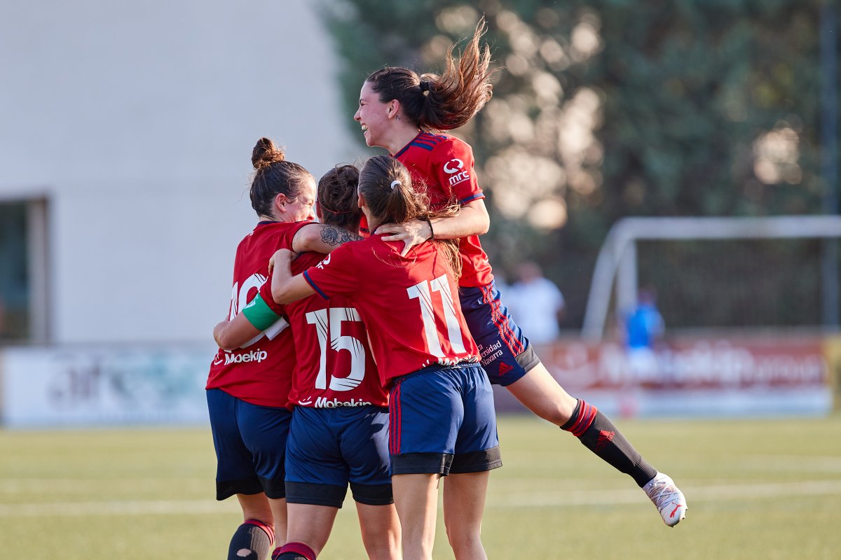 FEMENINO | 🕒 46' | ¡GOOOOOOOL! ¡GOOOOOL! ¡LEYREEEE! ¡LEYRE FERNÁNDEEEEZ! (1-1).

#OsasunaFemAlavés