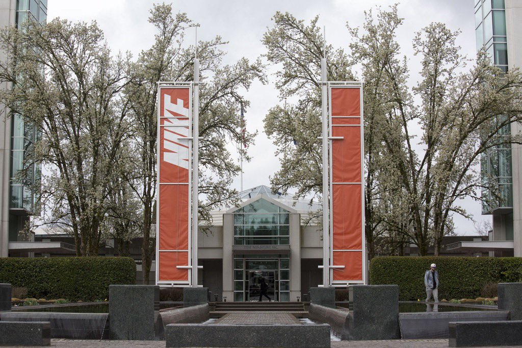 brkicks's tweet photo. Nike closes its offices for one week to give employees a break and to emphasize mental health 🙏 https://t.co/bfIAaPgKVi