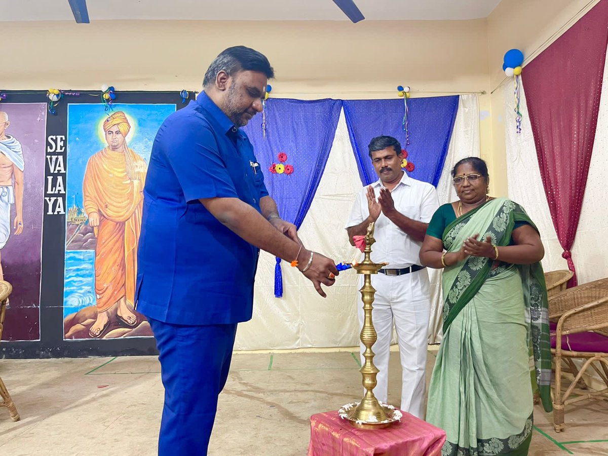 DrRGAnandIND's tweet image. #TamilNadu
#Tiruvallur
#KnowledgeRoom
#3DBoardForChildren

குழந்தைகள் நல
காப்பகங்களில் “சுயசார்பு பாரத அறிவரங்கம்” மற்றும்
குழந்தைகளுக்காக திரவ கைத்தொற்று நீக்கிகள் நிறுவும் “நமோ நலம்” திட்டம். முதற்கட்டமாக தமிழ்நாடு, புதுச்சேரி, கேரளா, ஆந்திரா, கர்நாடகா ஆகிய 5 தென் மாநிலங்களில்.