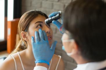 “It is important that we as medical providers enter a community and serve them in a way that they truly need,” says Denise Quintanilla, MPH, president of <a href="/umnlmsa/">LMSA at UMN-TC</a> which has been providing mobile vision screenings.
➡️ ow.ly/DTaY50FY3O0