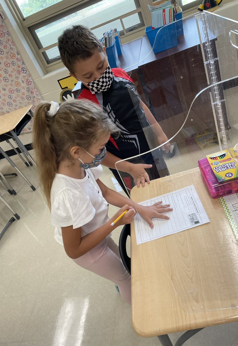 misstoroWCS's tweet photo. My students had a blast completing a classroom scavenger hunt, where student worked in pairs! Great way for students to get to know each other and work together, as our classroom family grows stronger! ❤️ @warrenschools #LincolnPrideWCS https://t.co/9p2iPosUY8