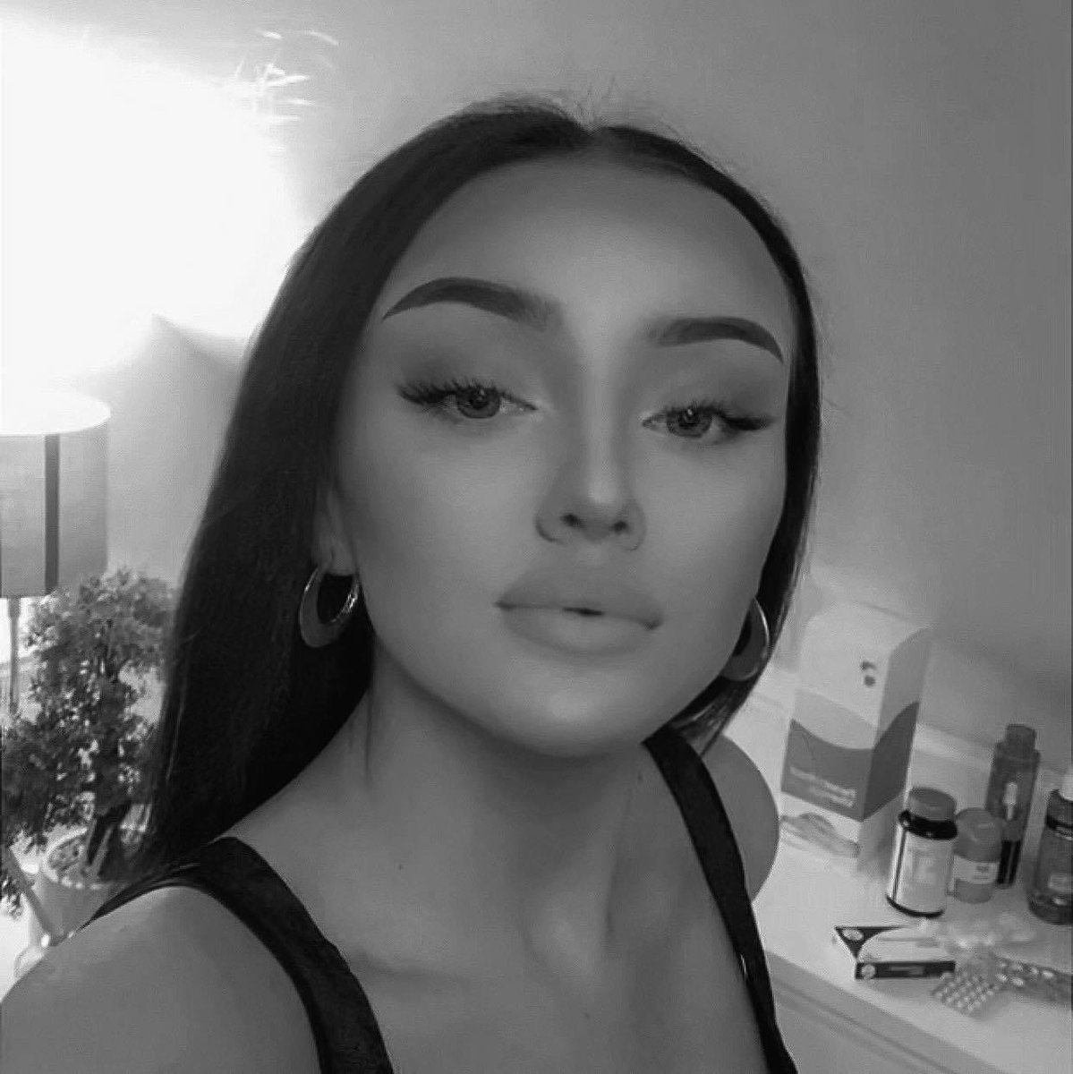 Emiliya 🦋 tweet media